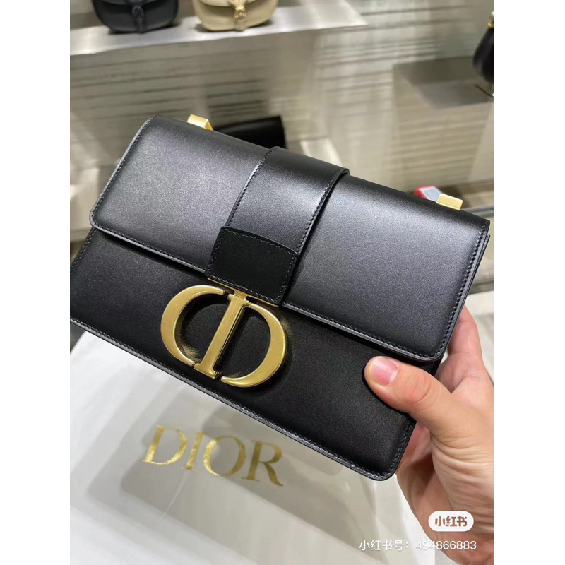 Túi đeo ĐO Mont dây da bản sup đủ màu Màu này khó find Fullbox size 24 w566-24