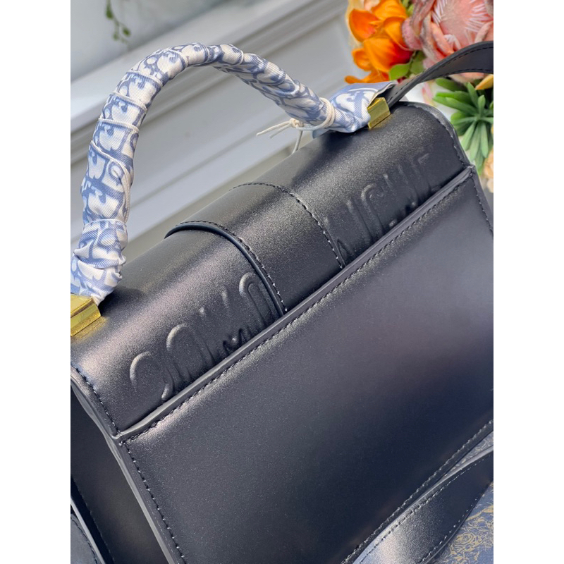 Túi đeo ĐO Mont dây da bản sup đủ màu Màu này khó find Fullbox size 24 w566-24