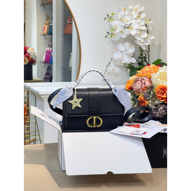 Túi đeo ĐO Mont dây da bản sup đủ màu Màu này khó find Fullbox size 24 w566-24