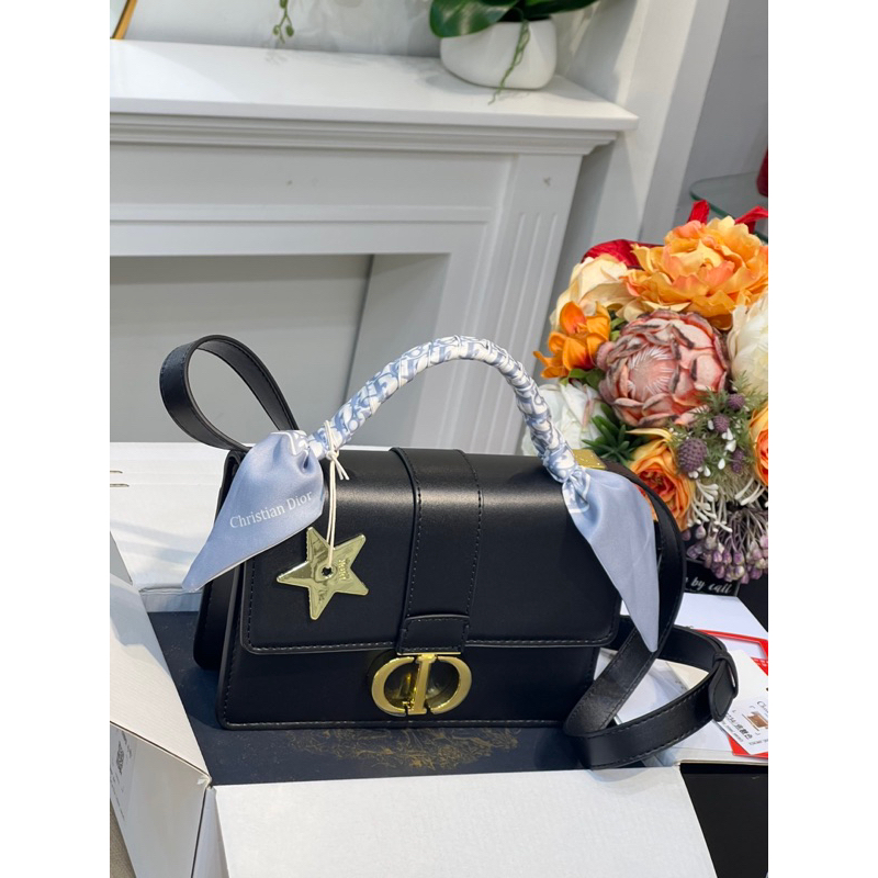 Túi đeo ĐO Mont dây da bản sup đủ màu Màu này khó find Fullbox size 24 w566-24