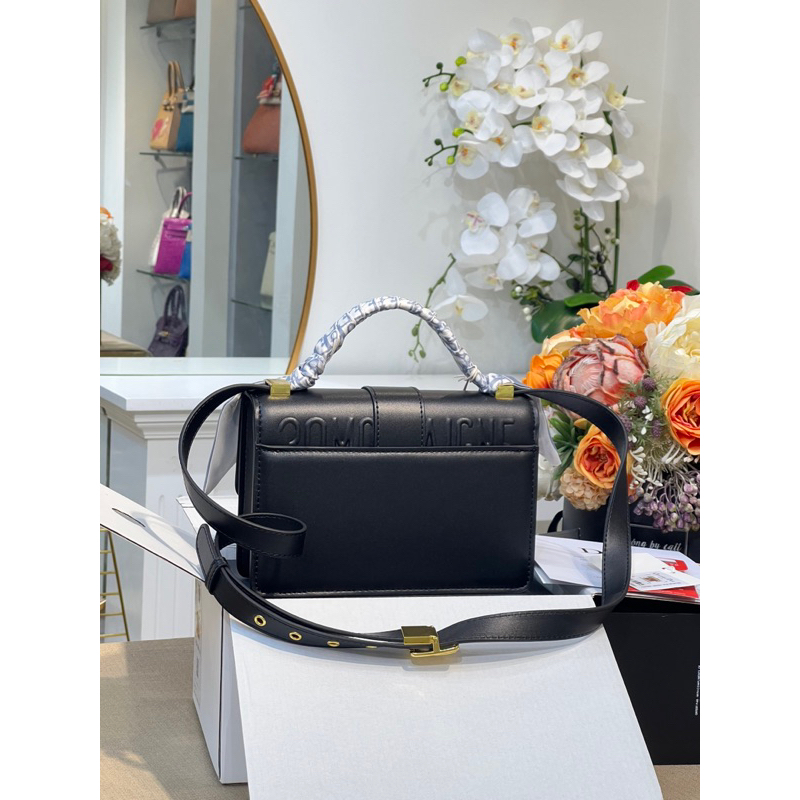 Túi đeo ĐO Mont dây da bản sup đủ màu Màu này khó find Fullbox size 24 w566-24