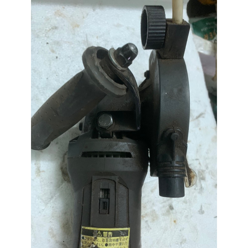 Máy cắt rảnh tường Nhật bãi