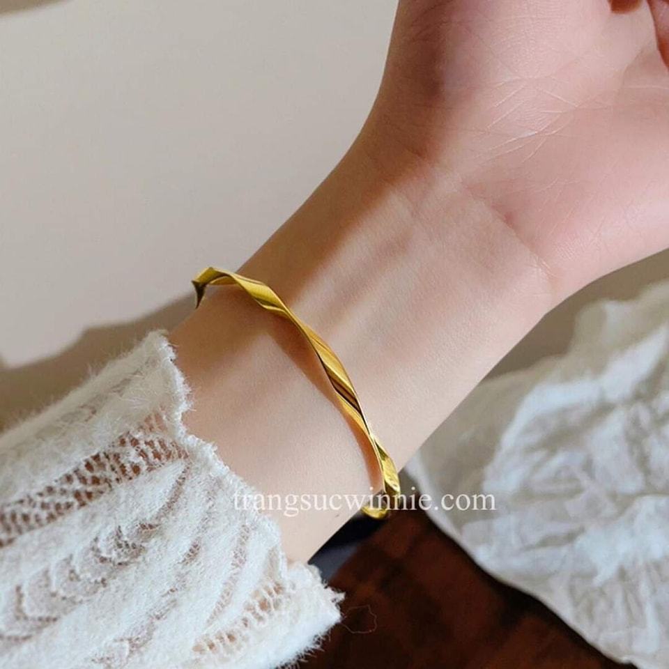 Vòng tay nữ titan Xoắn VG