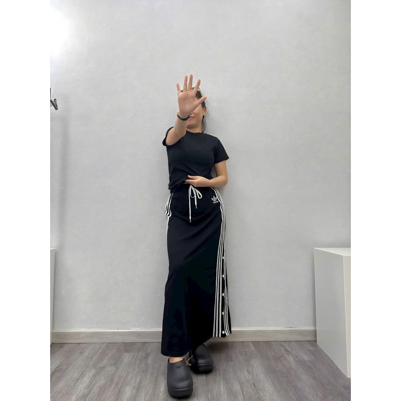 Chân váy adidas dài size  s