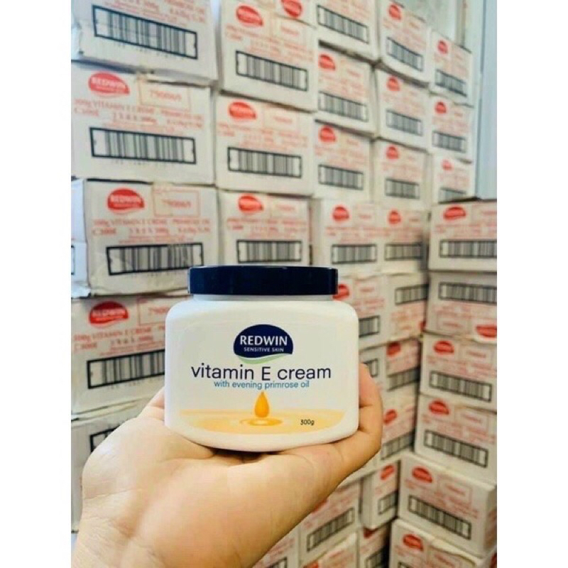 Combo 2 hũ kem dưỡng ẩm Redwin Vitamin E 300gr giúp dưỡng ẩm da và mùi hương thơm dịu nhẹ khiến chàng say mê hàng chuẩn