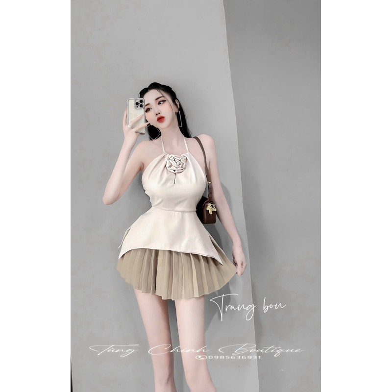Set áo yếm pelum kèm cổ hoa mix chân váy xếp ly