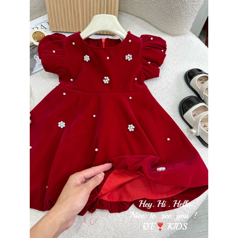 Đầm váy nhung hoạ tiết ngọc trai cho bé