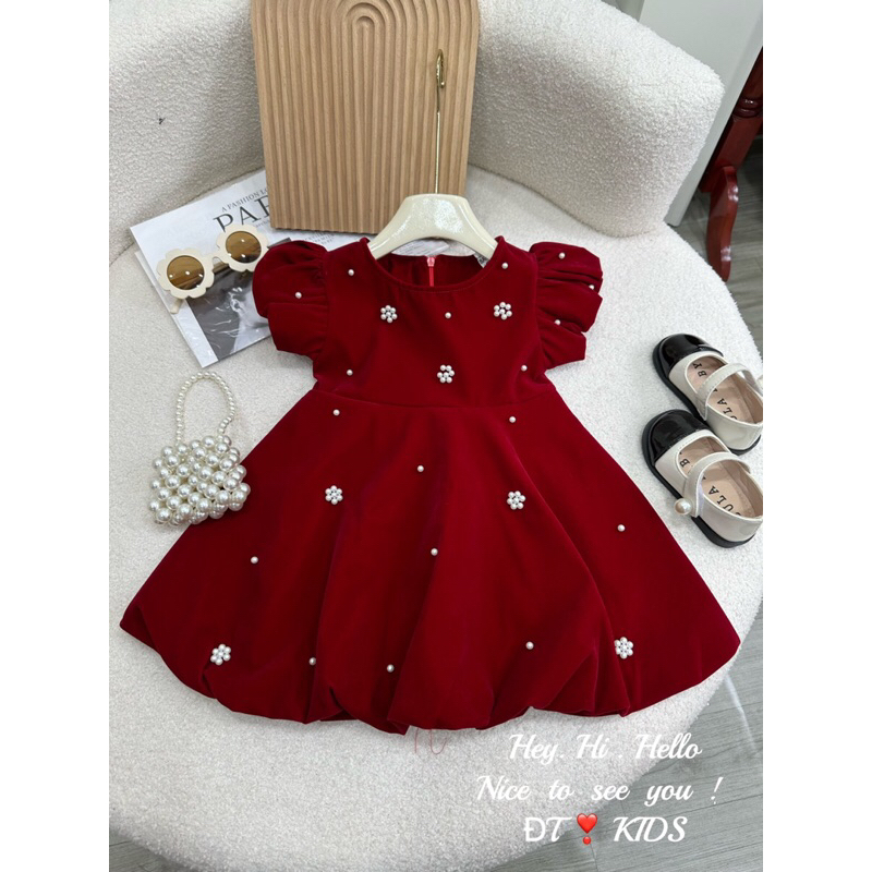 Đầm váy nhung hoạ tiết ngọc trai cho bé