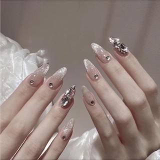Nailbox Thiết Kế Đính Đá Mắt Mèo 08