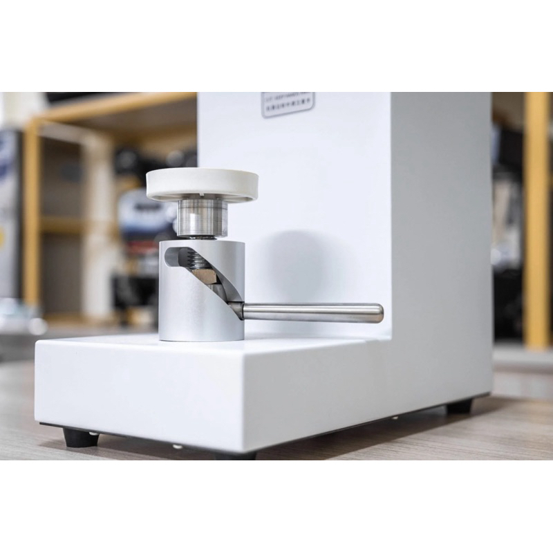 MÁY DẬP LON, MÁY ĐÓNG NẮP LON CHAI YUBANN QLS180