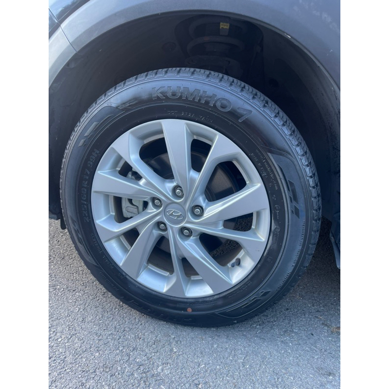 DƯỠNG BÓNG LỐP KHÁNG NƯỚC BIOVI