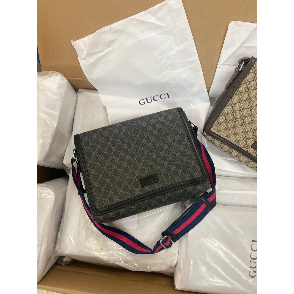 Túi đeo chéo nam lv size lớn 35 để được laptop mini