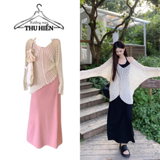 Set đồ siêu xinh cho nữ gồm áo len be dệt kim form thụng rộng đi kèm váy hai dây dáng dài che khuyết điểm trẻ trung