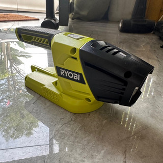 Đèn chiếu sáng ryobi 18v - p705