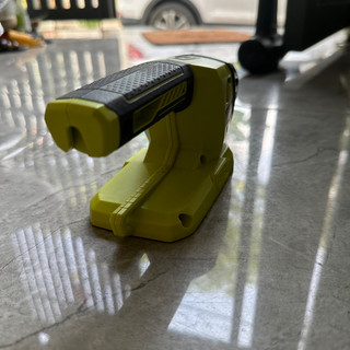 Đèn Chiếu Sáng Ryobi 18V - P705