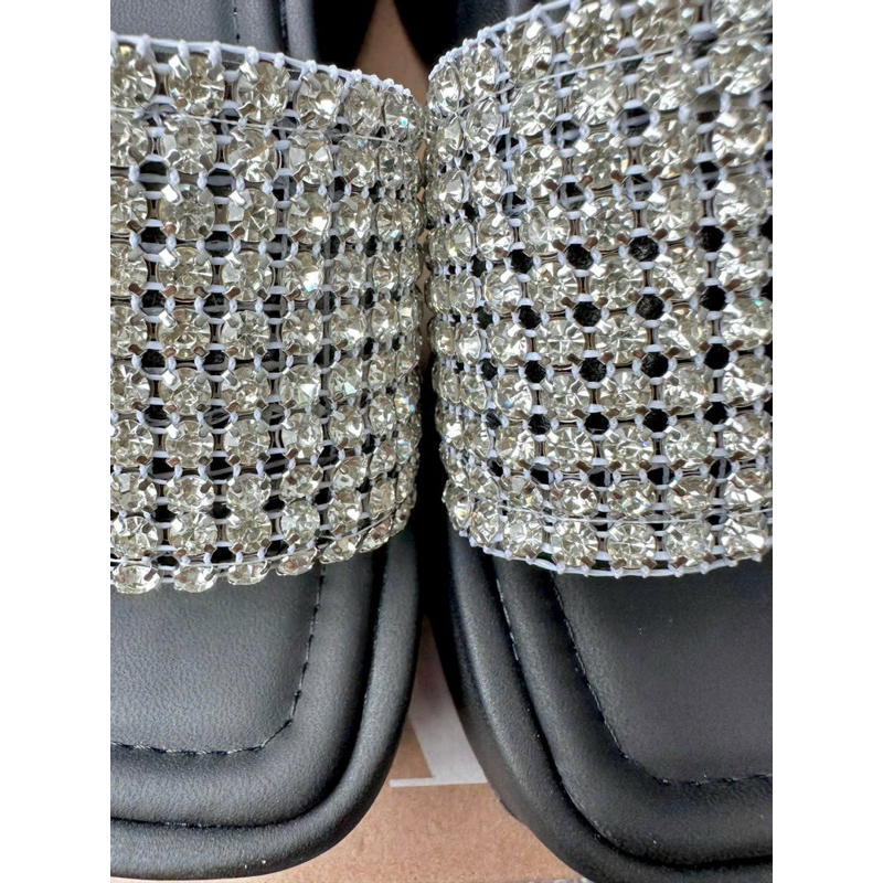 Dép xuồng đính đá zara