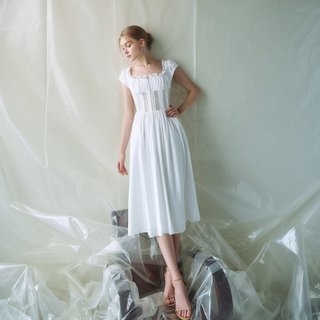 MAVEN - Váy trắng tay ngắn phối lưới dáng dài Jenus Dress