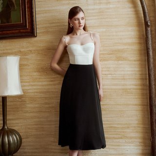MAVEN - Váy hai dây trắng đen dáng dài Giselle Dress