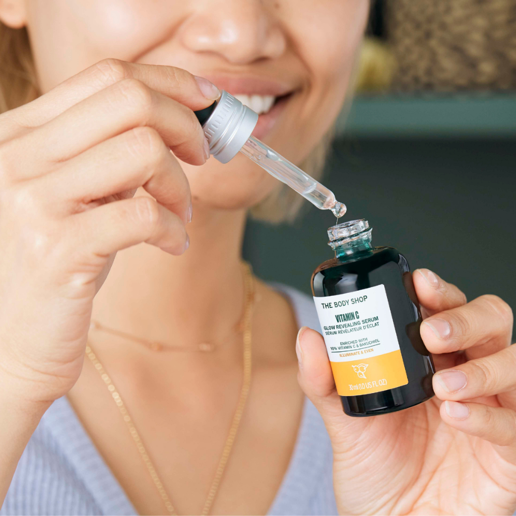 Tinh chất dưỡng sáng da The Body Shop Vitamin C Glow Revealing Serum 30ML