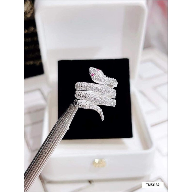 Nhẫn rắn đa mẫu mã chất liệu b.ạc