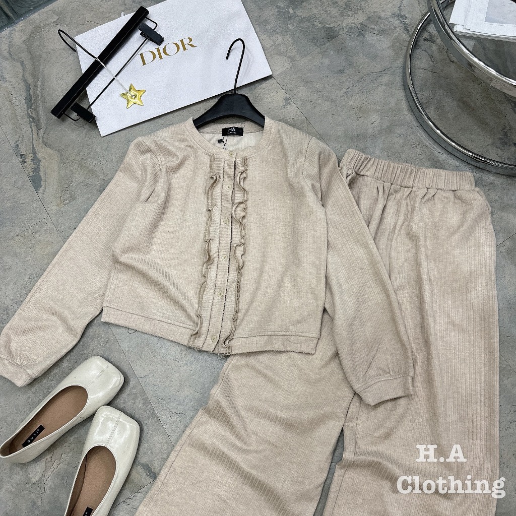 Bộ ngủ len tăm viền bèo