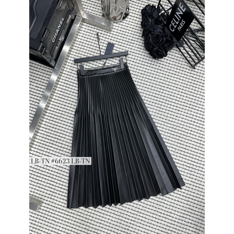 CHÂN VÁY DA DÁNG DÀI XẾP LY PADA CẠP CAO CẤP MS36716