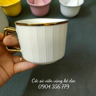 Cốc sứ viền vàng kẻ dọc