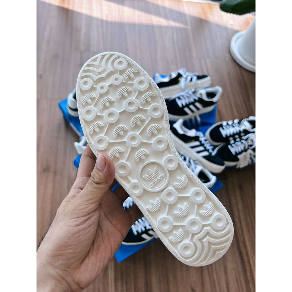 Giày Sneaker adidas Gazelle Bold  ‘Black White’ HQ6912 màu Đen Trắng Đế Cao | PiuPiu Authentic