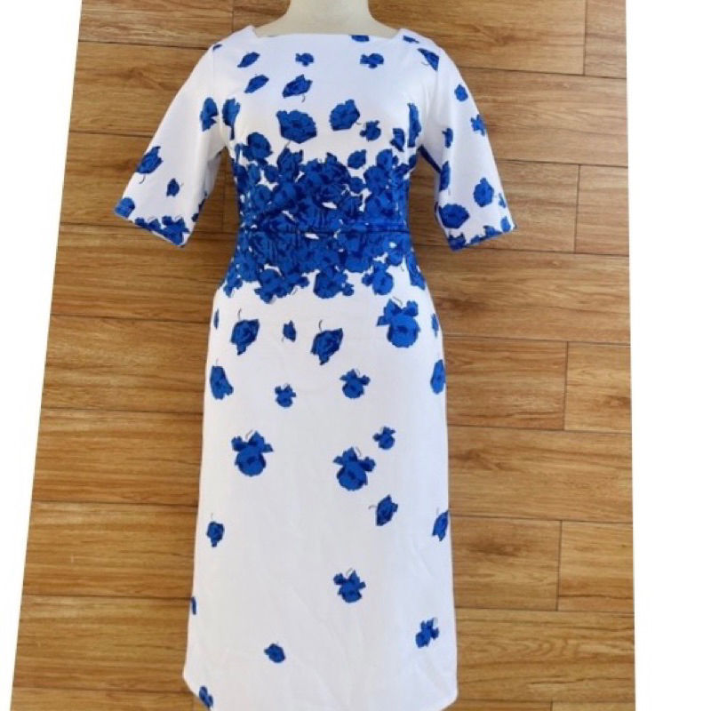 Đầm Ckay dáng body in hoa đối xứng quá đẹp