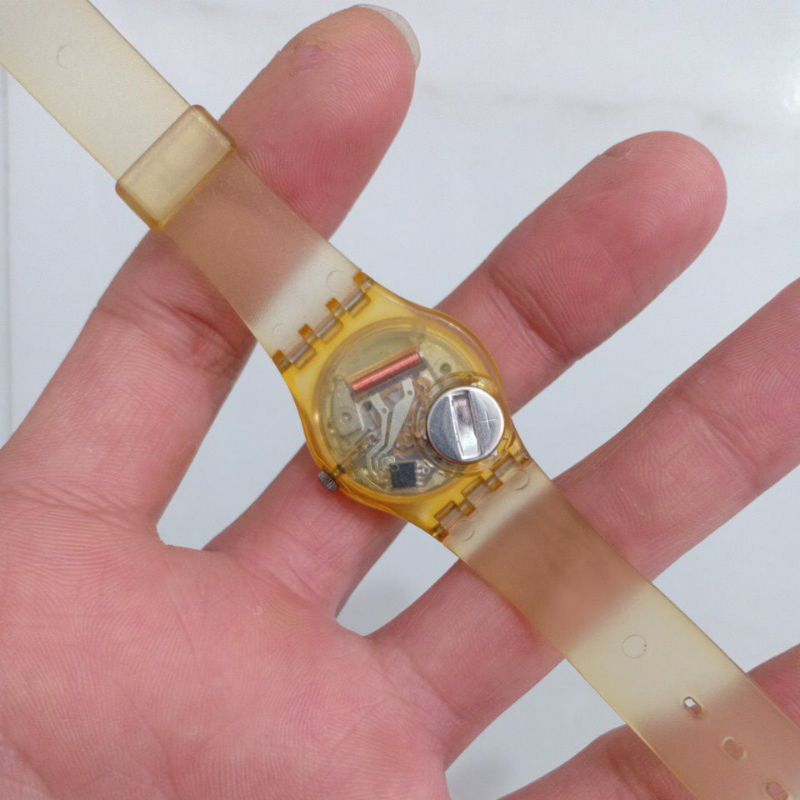 Đồng hồ nữ si thụy dây nhựa hiệu SWATCH SWISS