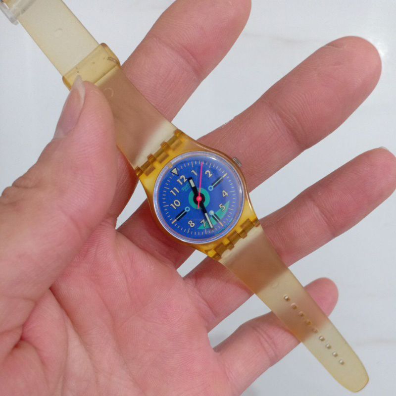 Đồng hồ nữ si thụy dây nhựa hiệu SWATCH SWISS