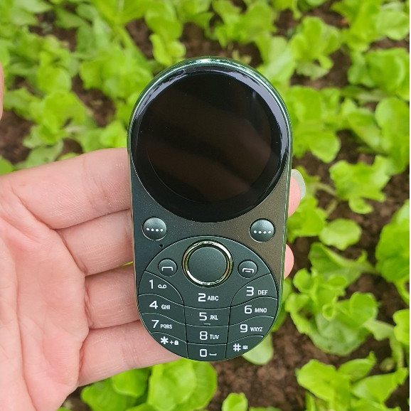 Điện thoại mini 2 sim siêu nhỏ cho bé aru mới nhất 2024