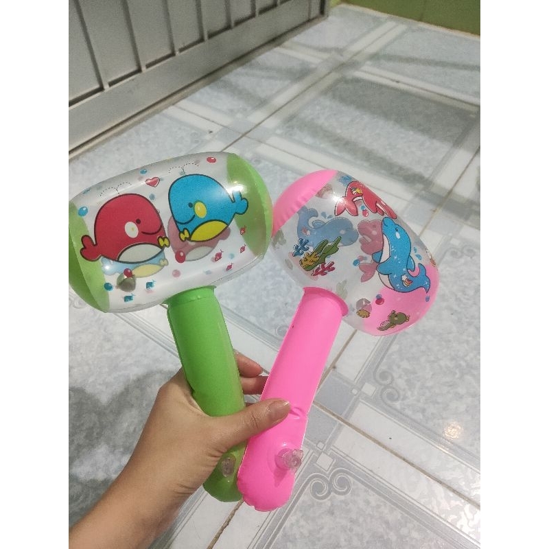 Búa bơm hơi có chuông cho bé