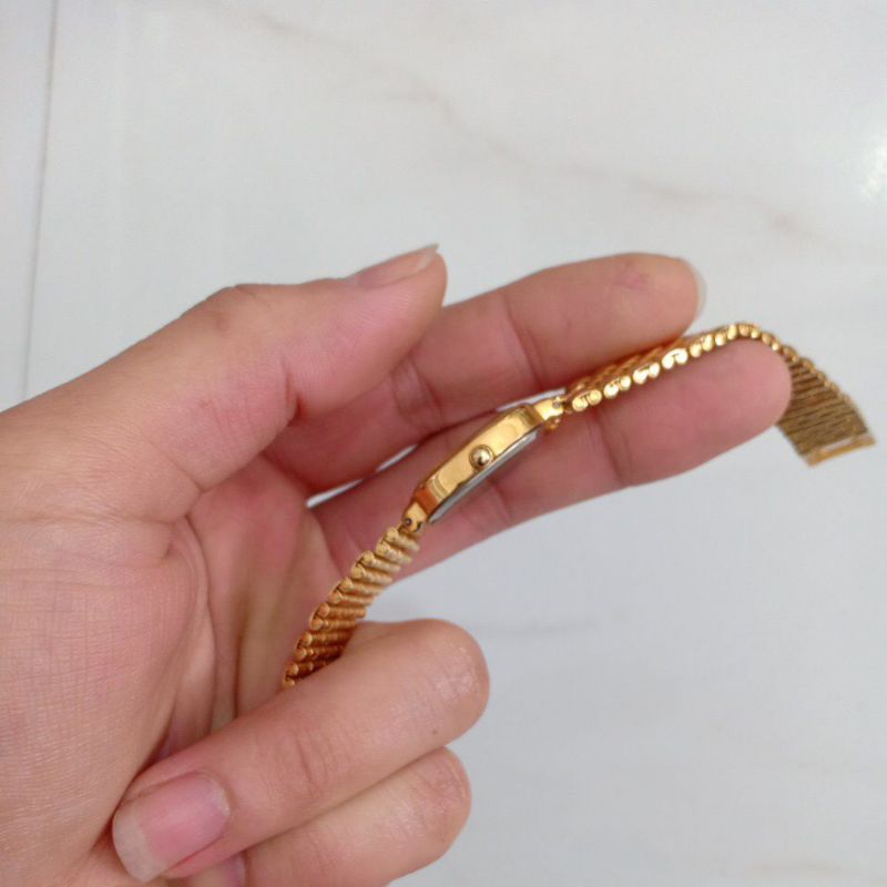 Đồng hồ si nữ mặt vuông tank hiệu MILLE FILLE mạ vàng độ mới cao 95%