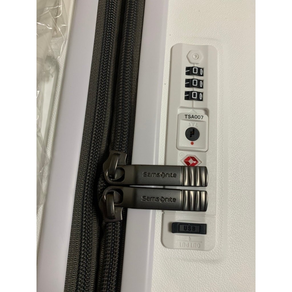 Vali SAMSONITE VOLTAGE DLX top 9 mẫu vali đáng mua - HANGDUC88