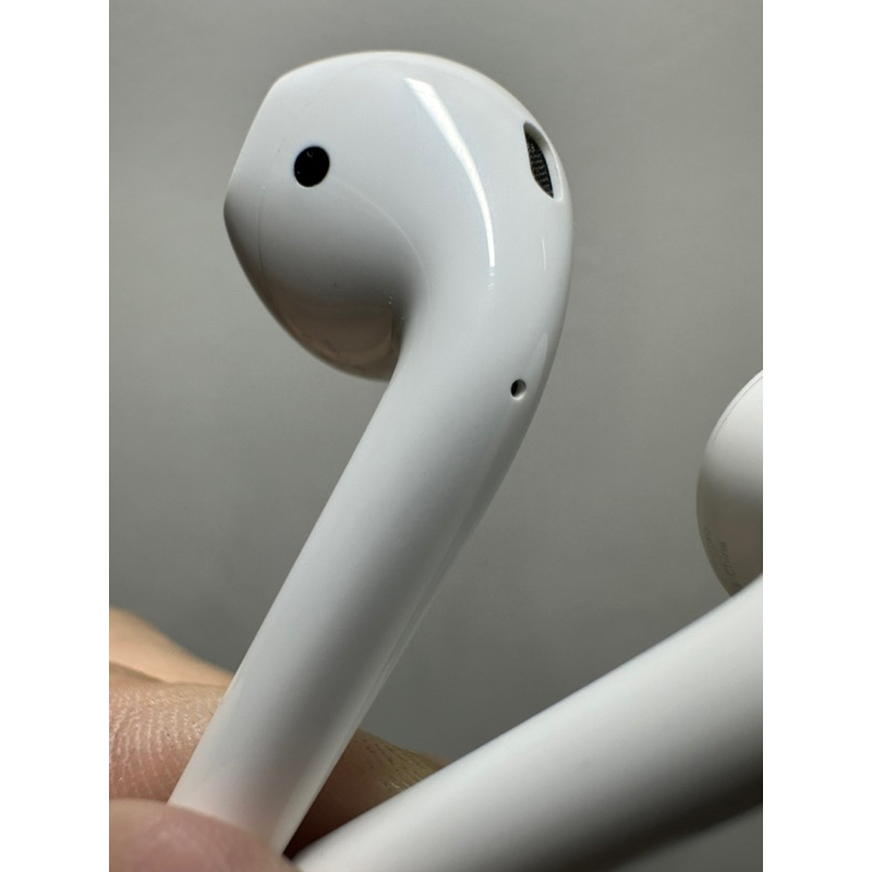 Tai lẻ-Dock  thay thế cho tai nghe không dây AP1-AP2