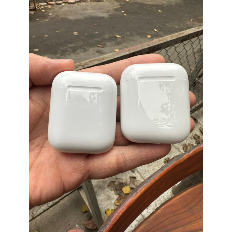 Tai lẻ-Dock  thay thế cho tai nghe không dây AP1-AP2