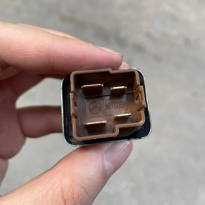 Rơ le đề xe máy loại vuông, rơ le đề vuông