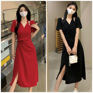 Đầm xoắn eo cổ yếm có tay xẻ tà sexy dự tiệc đen đỏ