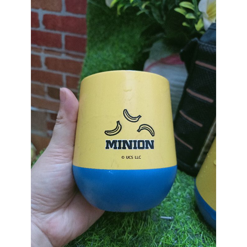 Ly giữ nhiệt minion