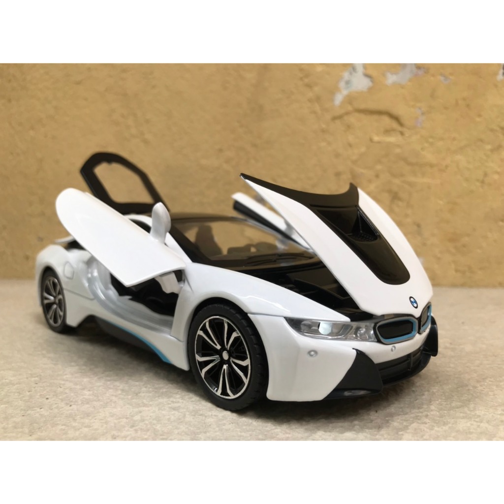 Mô hình xe ô tô siêu xe BMW I8 hãng Jiaye tỉ lệ 1:24 màu trắng, vỏ hợp kim, mở được cửa
