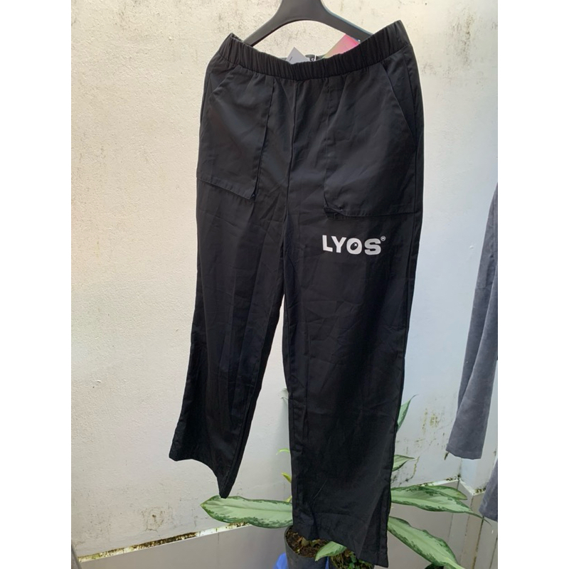 Quần Ống Rộng Lyos