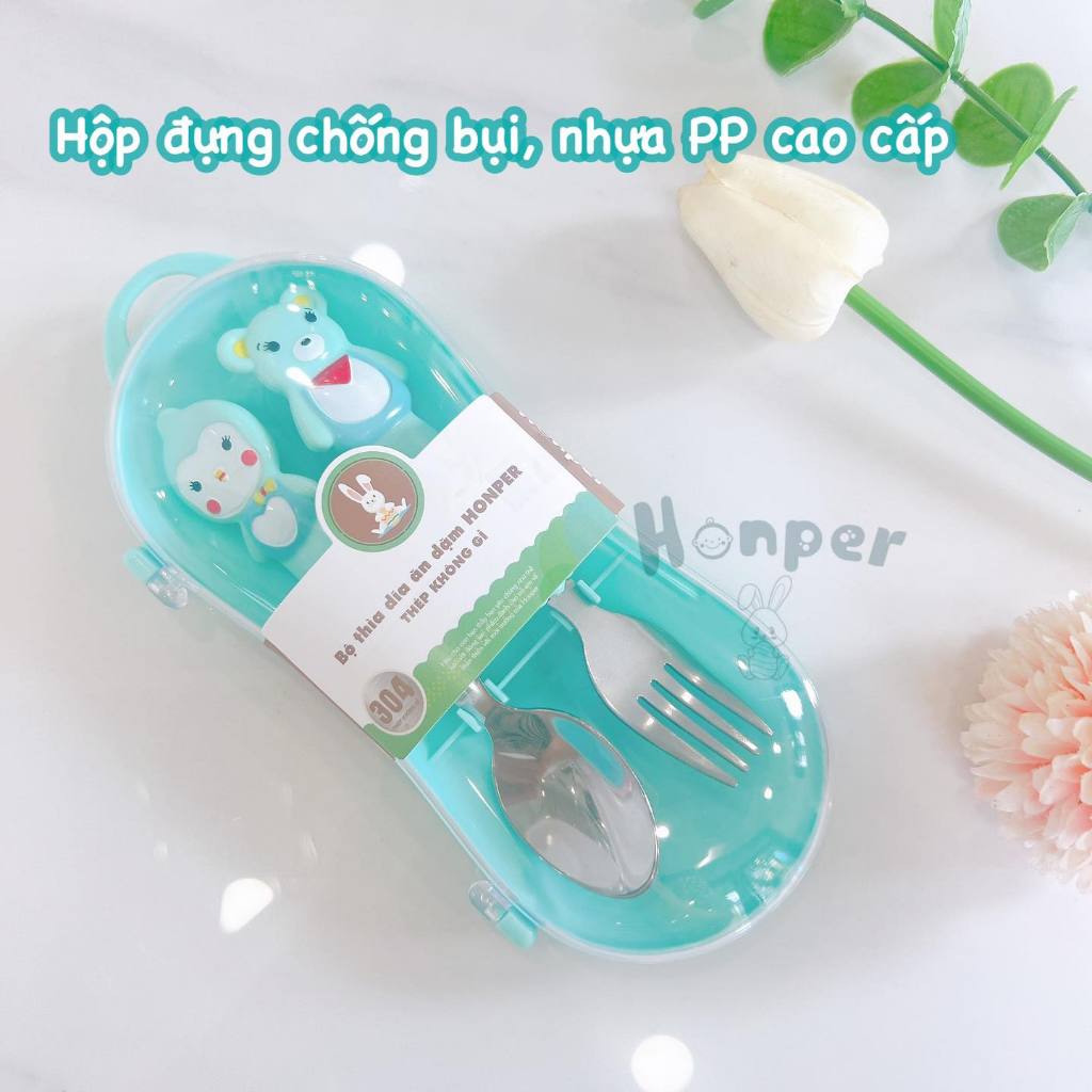 Bộ thìa dĩa ăn dặm Honper HP220 2 màu xanh, hồng cho bé có quai treo tiện lợi