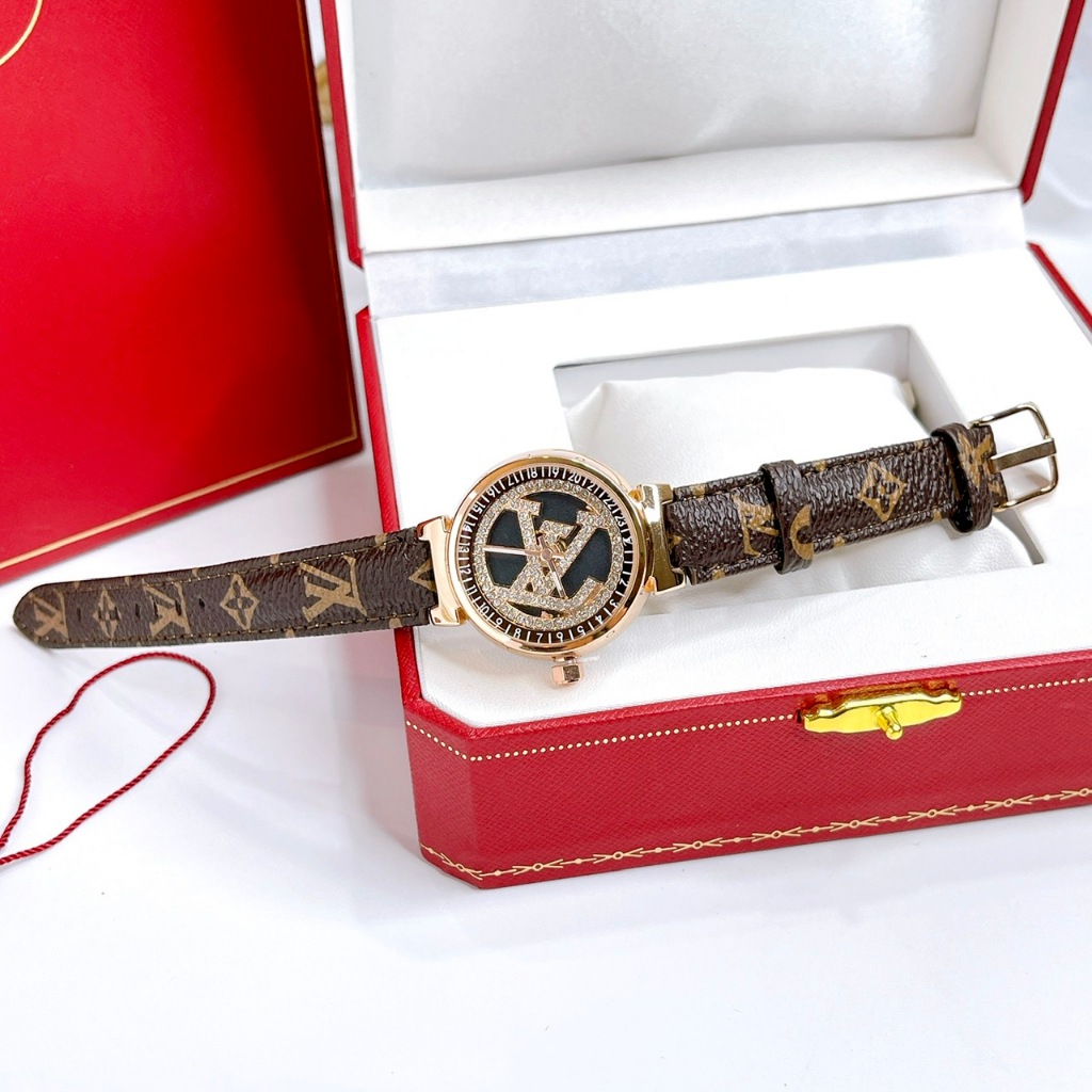 Đồng hồ nữ đính đá dây dâ LV - size mặt 30mm, dây da, máy pin, chống nước 3atm, mặt đính đá sang trọng dành cho nữ