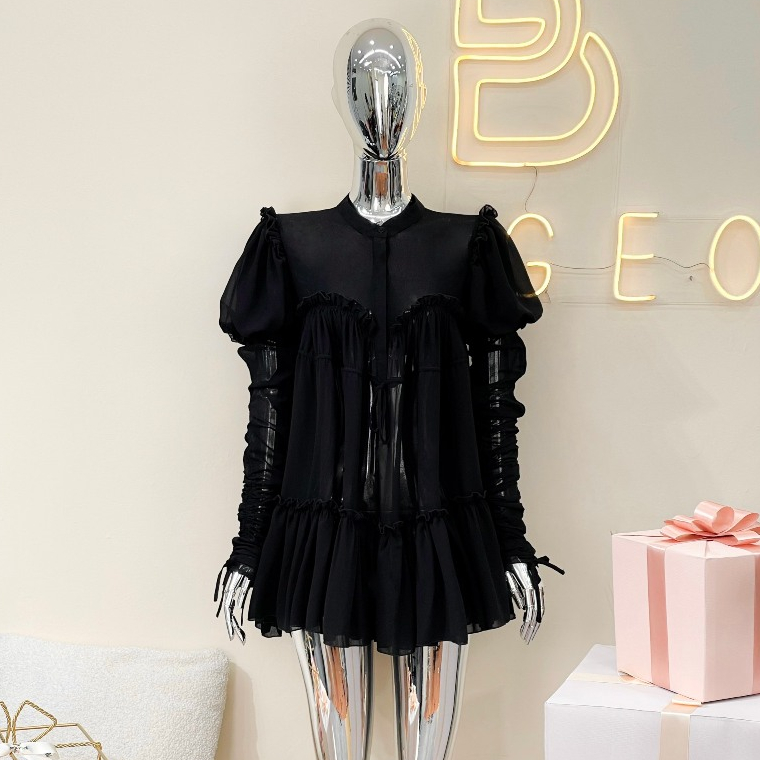 𝑪𝒖𝒓𝒕𝒊𝒆 𝑫𝒓𝒆𝒔𝒔 Đầm babydoll 𝑪𝒖𝒓𝒕𝒊𝒆 𝑫𝒓𝒆𝒔𝒔 tơ phối ren bèo - TKCC bageo