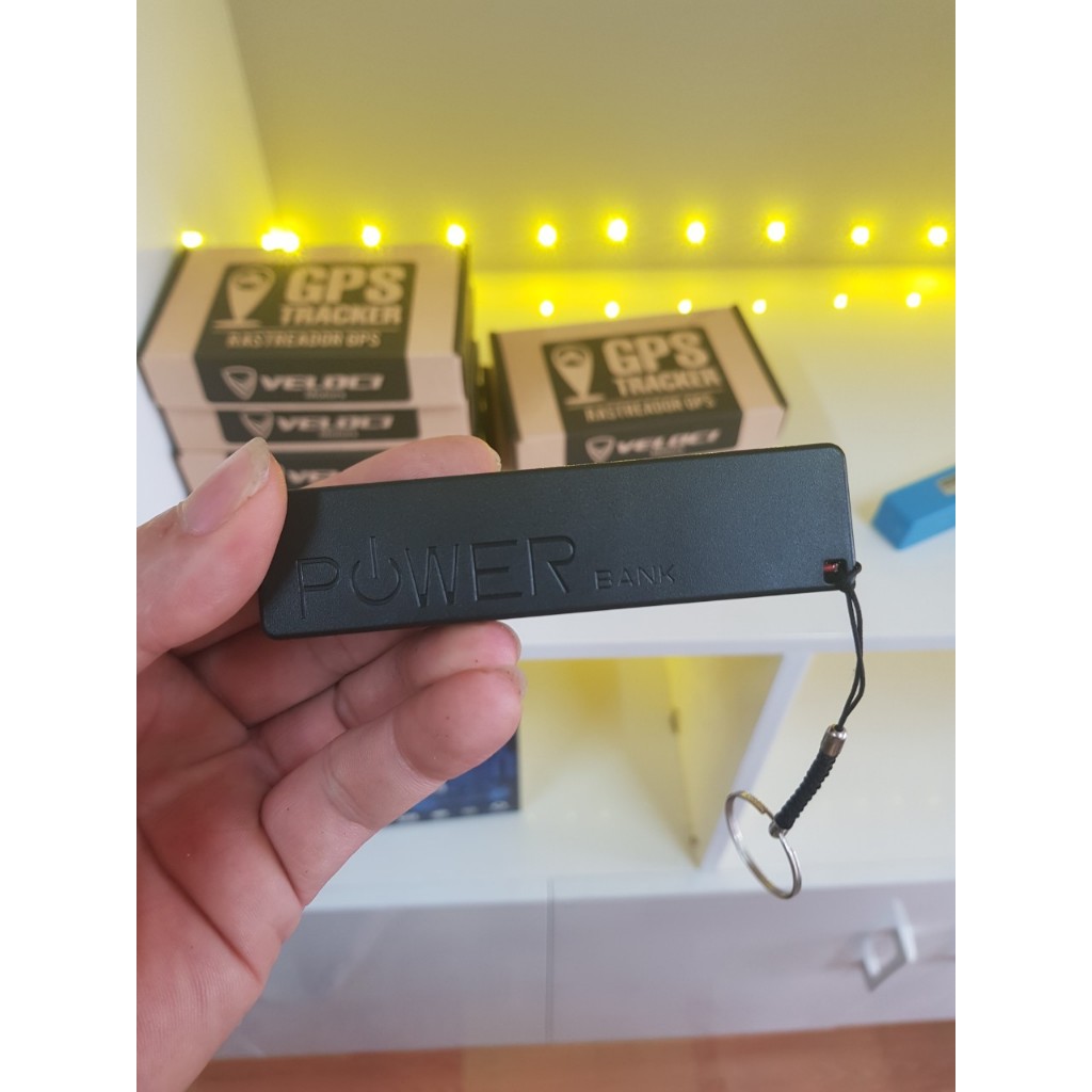 Định vị GPS, power GPS, tích hợp sạc dự phòng 2600mAh, xác định vị trí, ghi âm, thời lượng pin cao lên tơí 20 ngày