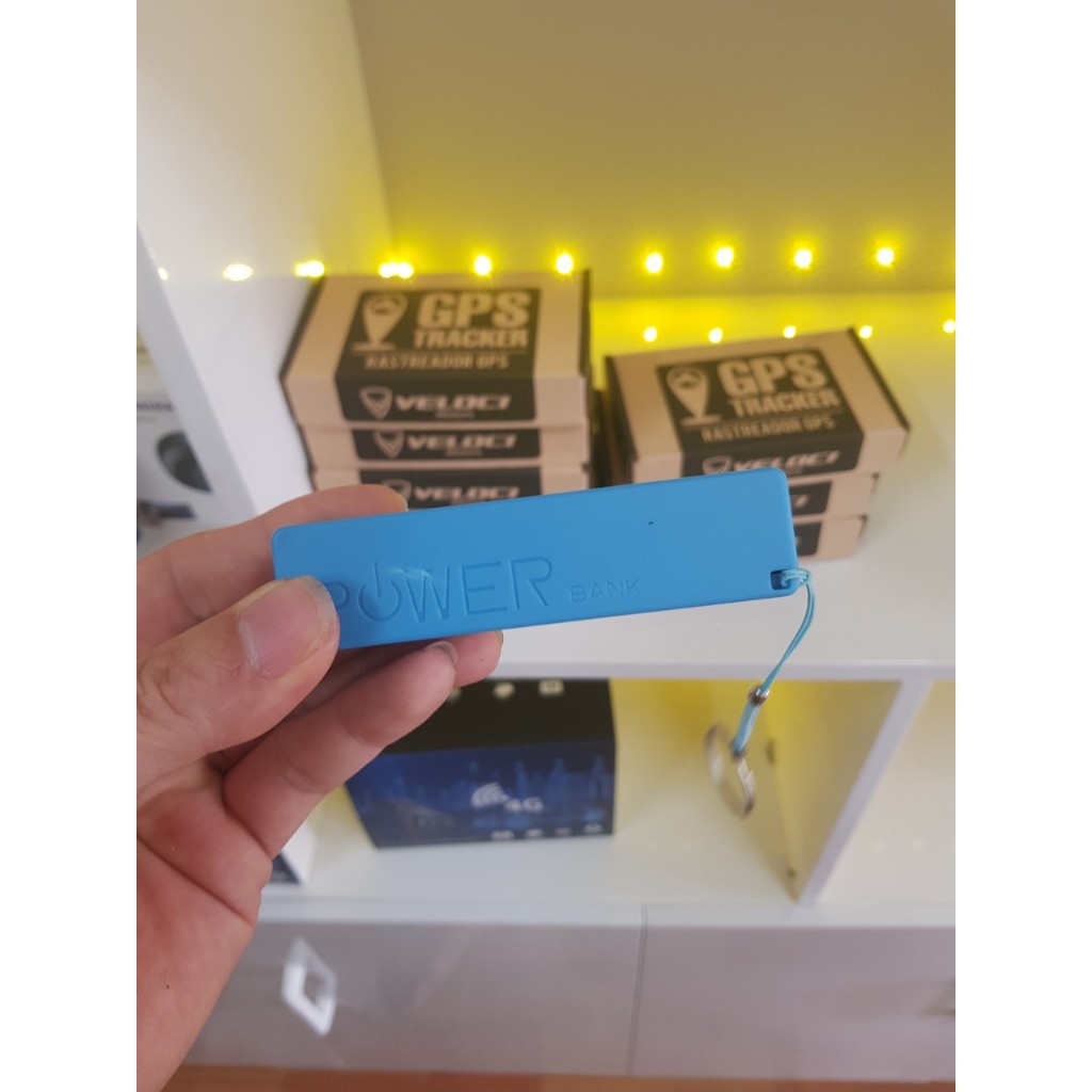 Định vị GPS, power GPS, tích hợp sạc dự phòng 2600mAh, xác định vị trí, ghi âm, thời lượng pin cao lên tơí 20 ngày