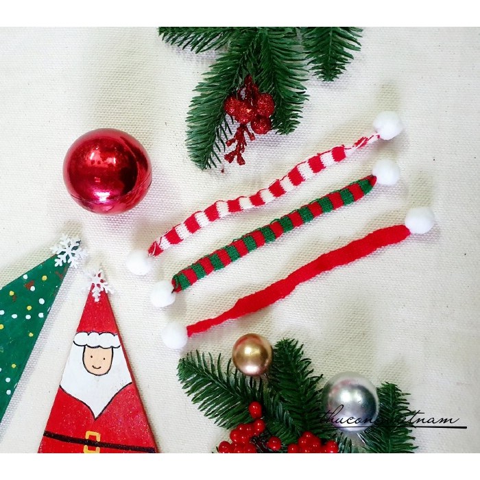 Dây quàng cổ mini, kẹo gậy, nón len mini trang trí giáng sinh