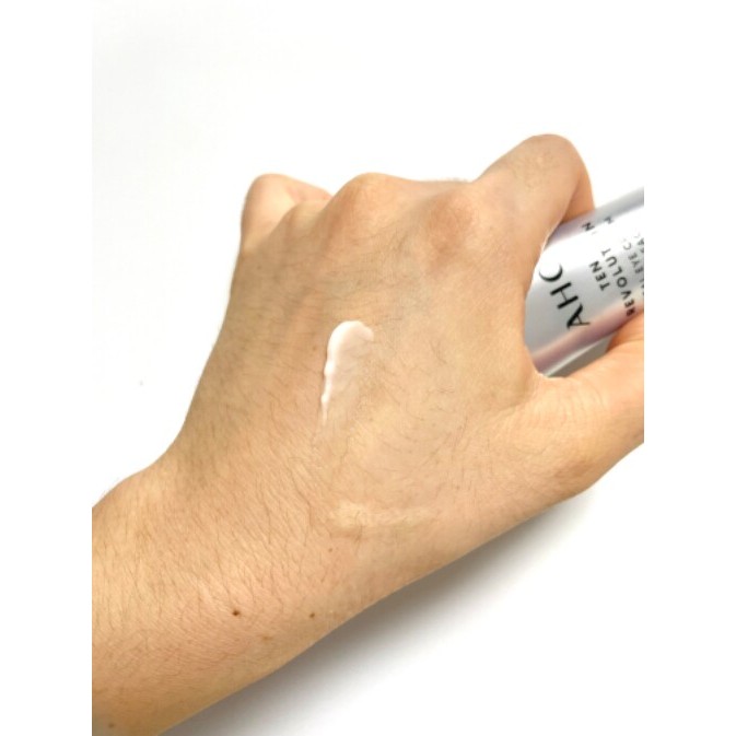 Kem mắt AHC REAL EYE CREAM FOR FACE