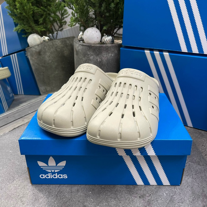 DÉP SỤC ADIDAS ADILETTE CLOGS CORE BLACK